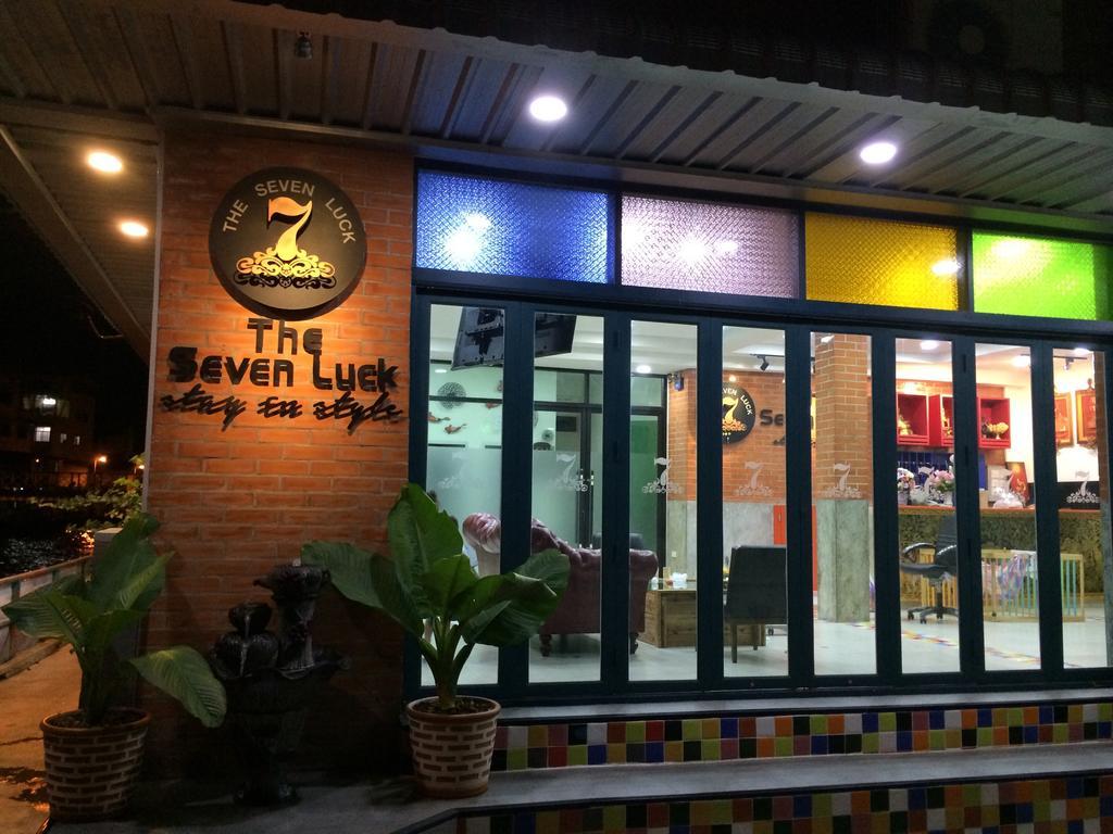 Hotel The Seven Luck Bangkok Esterno foto