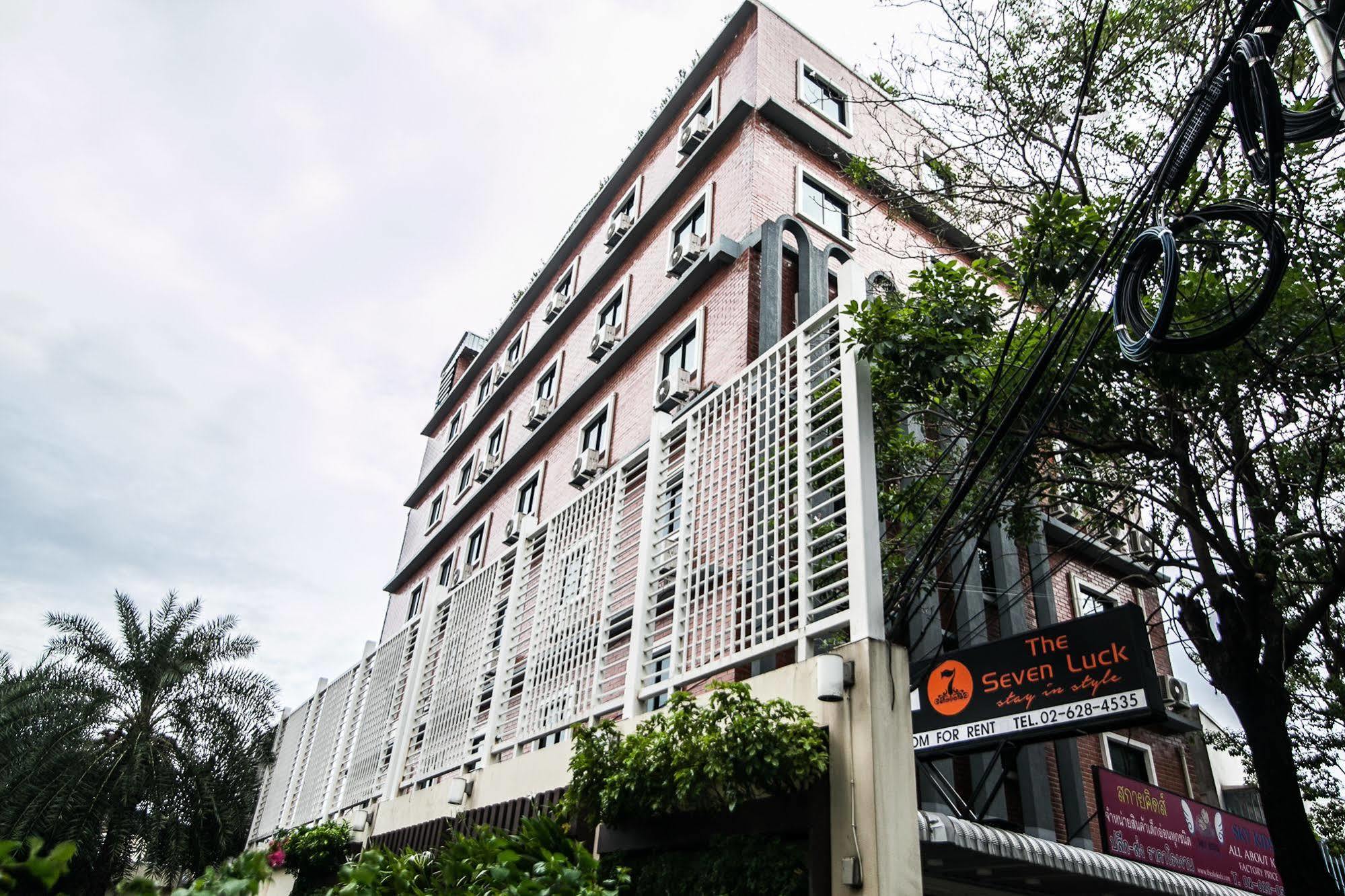 Hotel The Seven Luck Bangkok Esterno foto