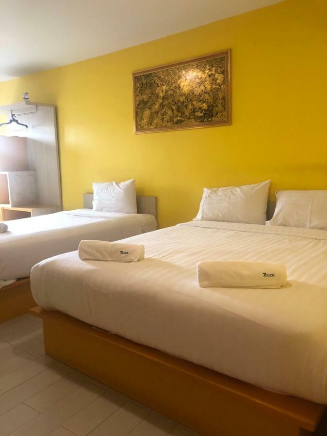 Hotel The Seven Luck Bangkok Esterno foto