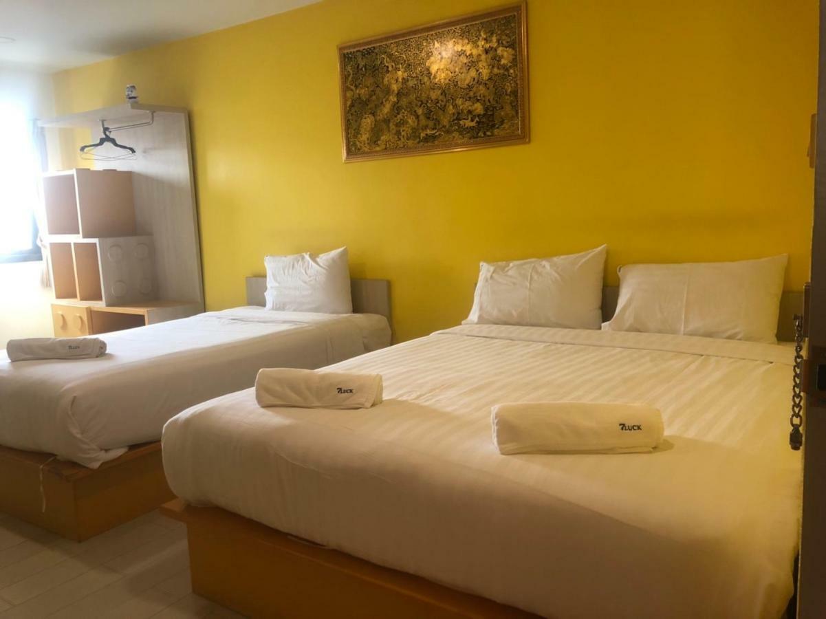 Hotel The Seven Luck Bangkok Esterno foto